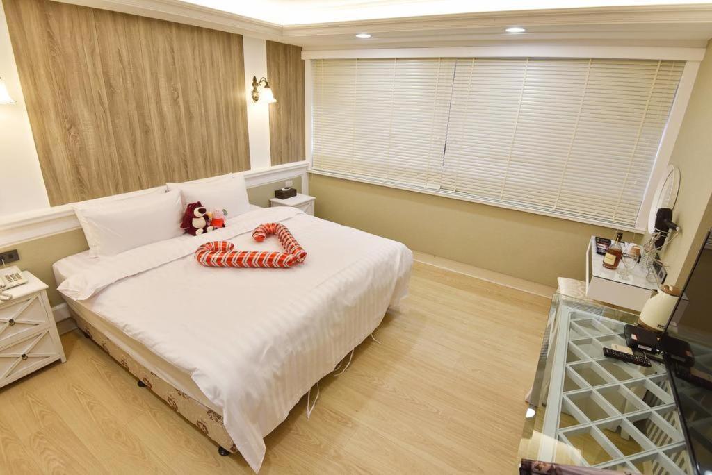 Migo Hotel Taichung Esterno foto