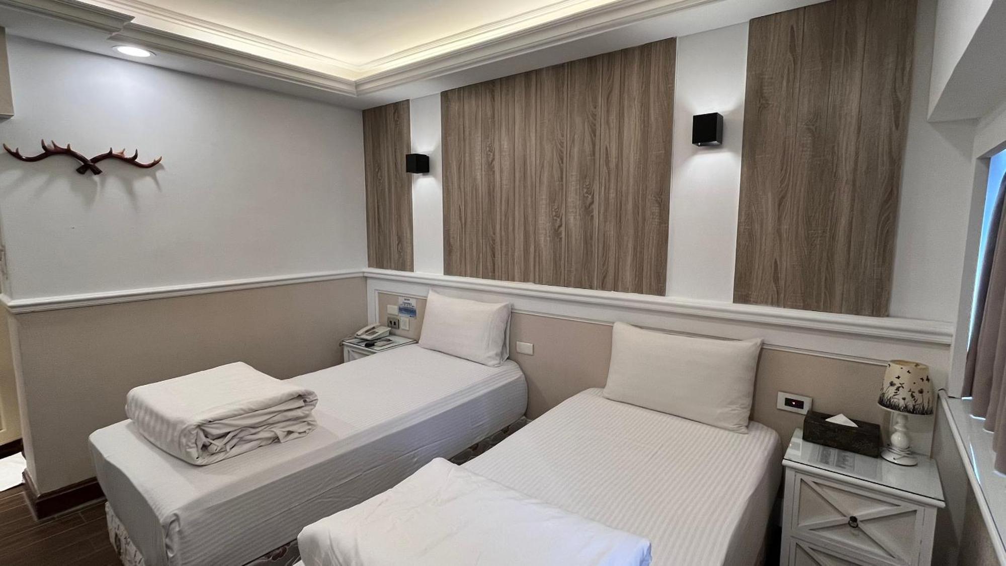 Migo Hotel Taichung Esterno foto