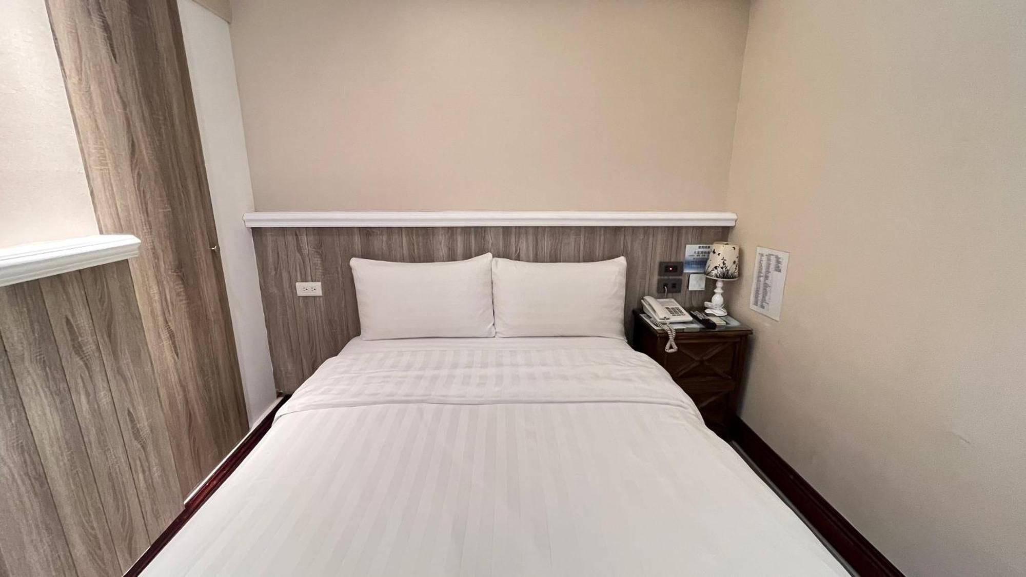 Migo Hotel Taichung Esterno foto