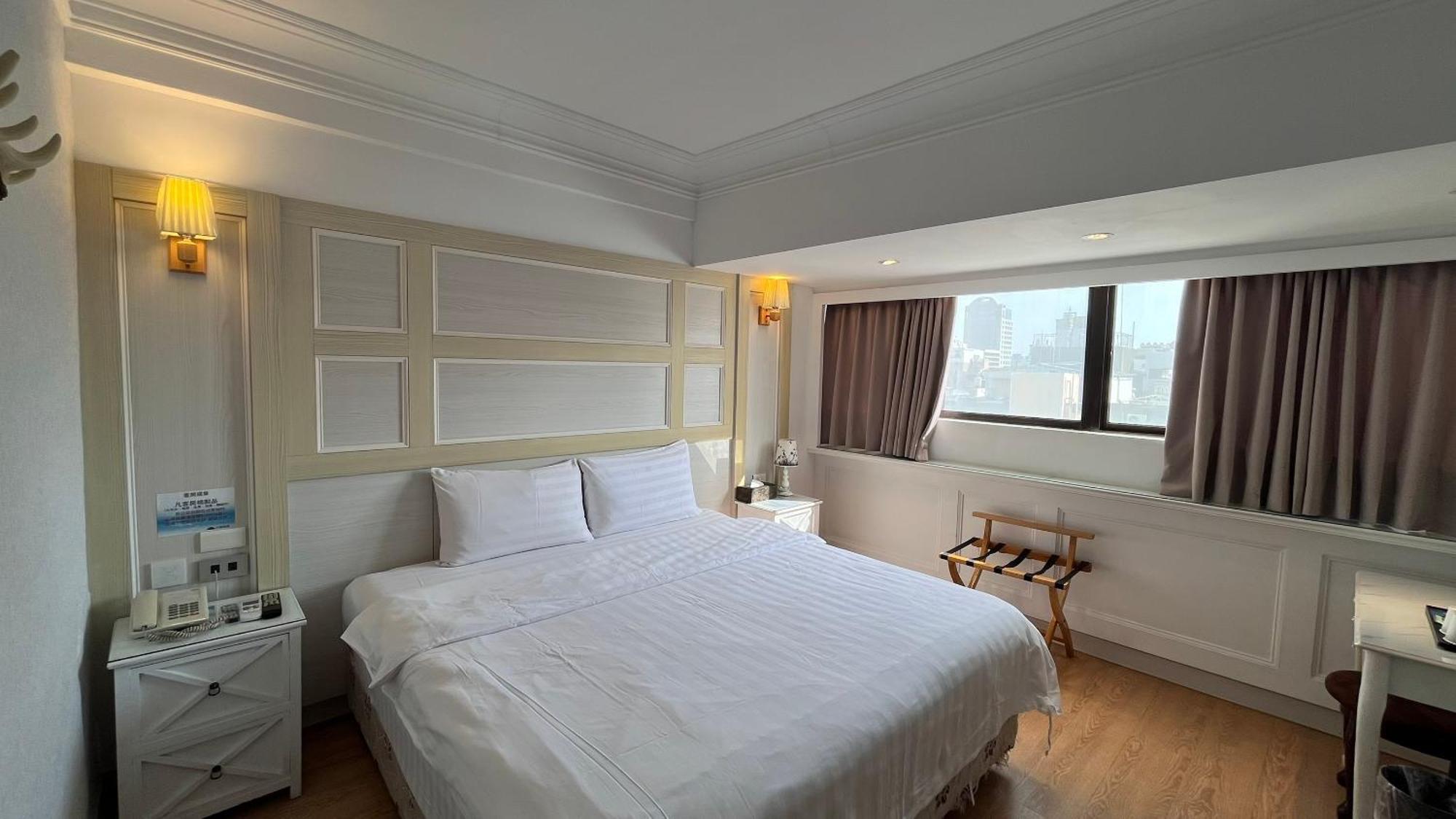 Migo Hotel Taichung Esterno foto