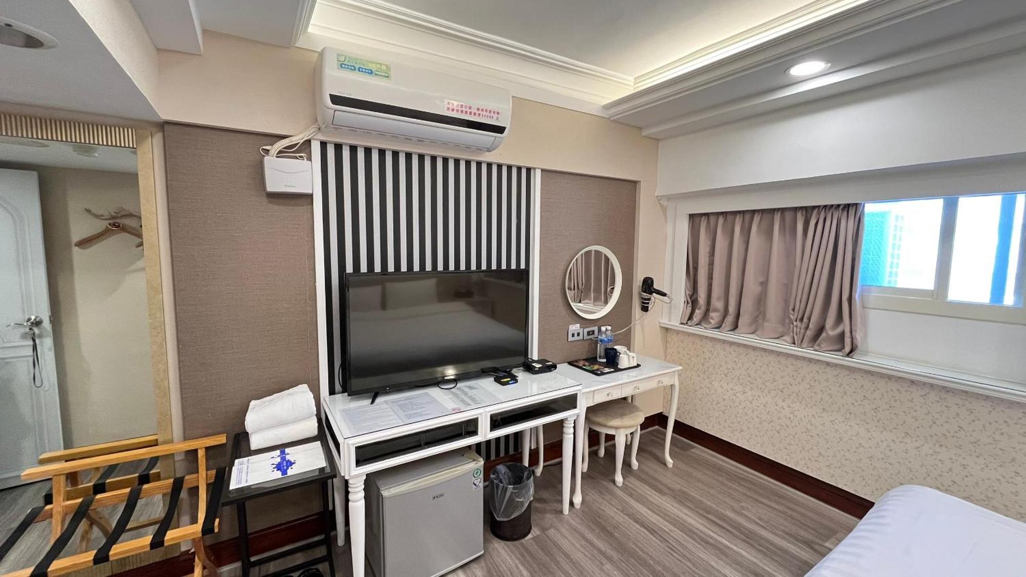 Migo Hotel Taichung Esterno foto