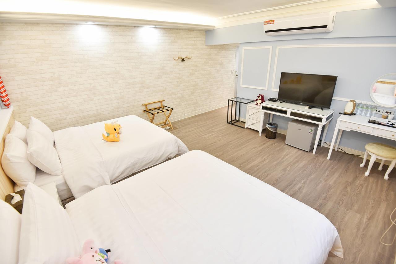 Migo Hotel Taichung Esterno foto